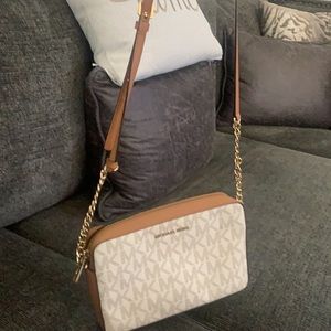 Michael Kors cross body